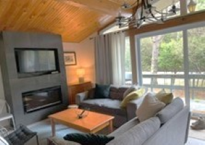 Maison de 2 chambres et 1.5 salles de bain location +32 jours, View more