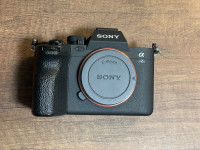 Sony Alpha a7 IV Mirrorless Camera - Low Shutter Body