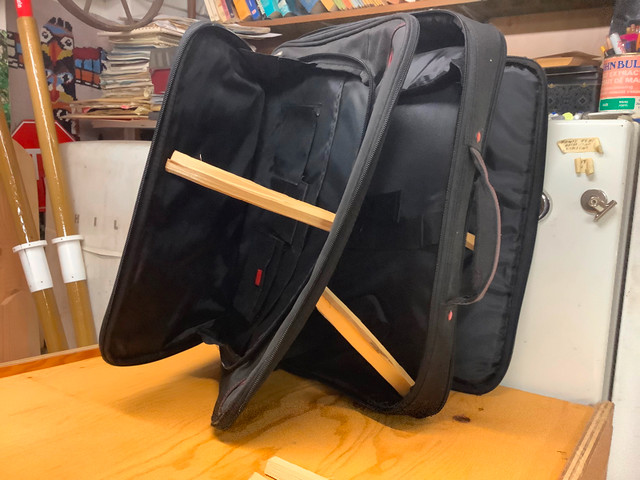 Computer Carrying Case in Laptop Accessories in Comox / Courtenay / Cumberland