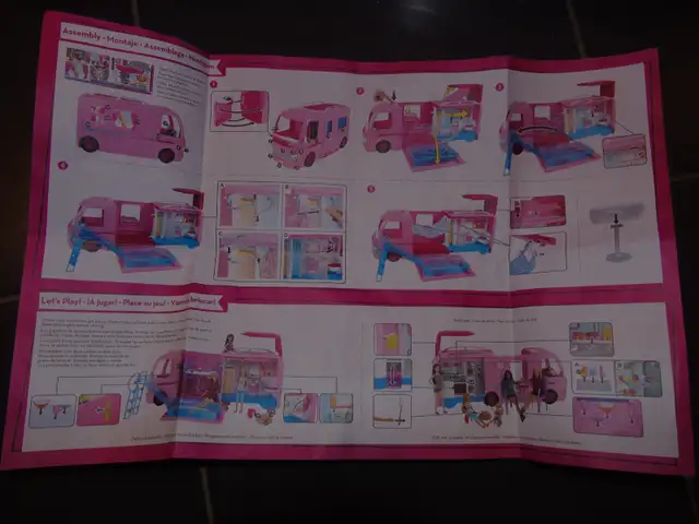 Barbie camper, camping-car, campeur, caravane, roulotte in Toys & Games in City of Montréal - Image 7