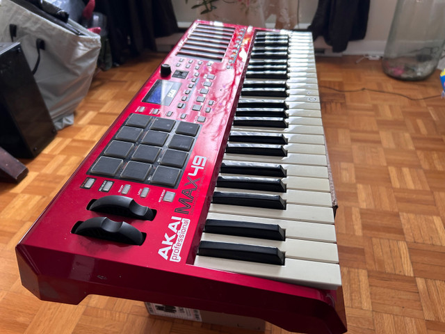 Akai Max 49 midi keyboard  dans Pianos et claviers  à Ville de Montréal - Image 2