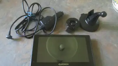 Garmin DriverSmart 60 LMT GPS Navigator bundle 32GB Micro SD car, View more