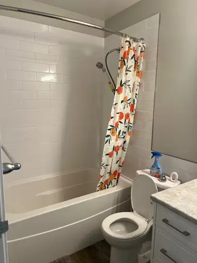 Masterbed Room rent(female only) Kamloops Valleyview