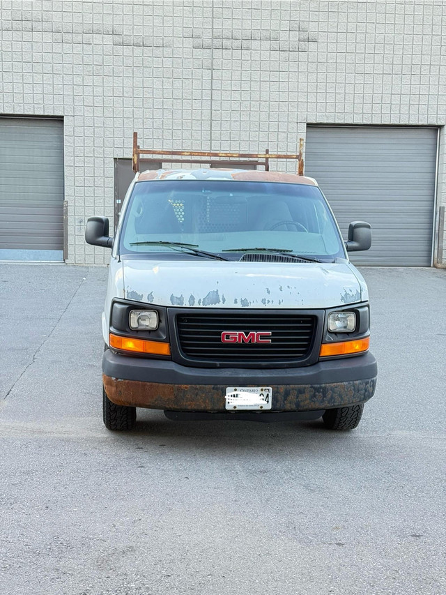 2006 GMC Savana 1500 RWD in Cars & Trucks in Mississauga / Peel Region