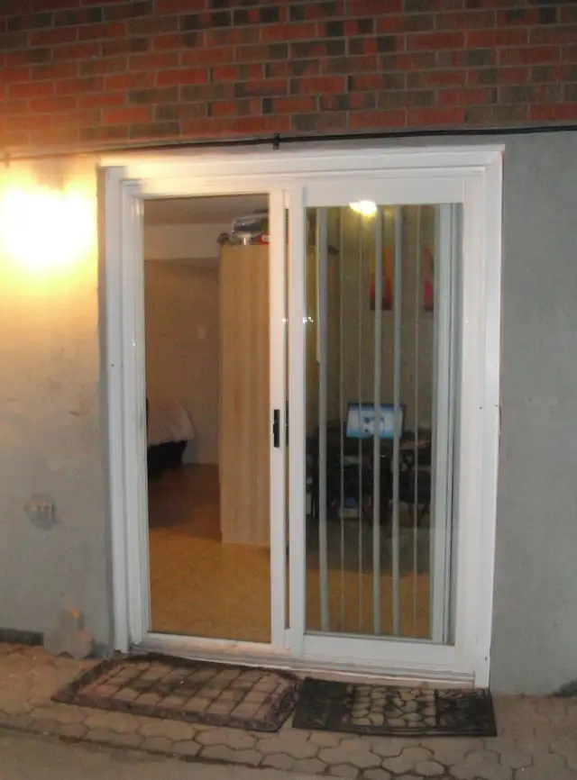 Beautiful Walk-Out Bachelor/Studio  Desirable Area in Mississau