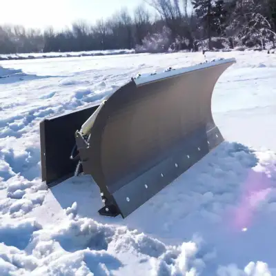 Poussoir à neige pour chargeuse compacte de 84 po, View more