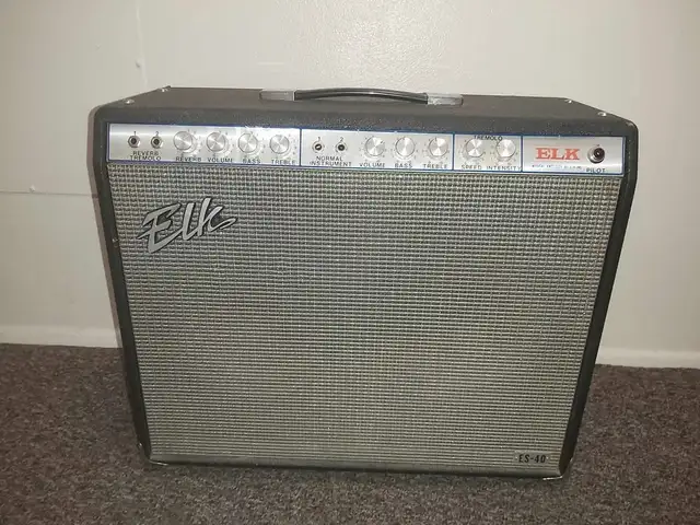 Elk ES-40 2x10 Tube Amplifier - 60s Point-to-Point Japan in Amps & Pedals in Kingston - Image 2