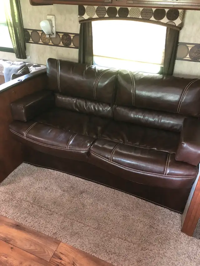 Camper for rent in St. Malo in Manitoba in Canada - Image 9