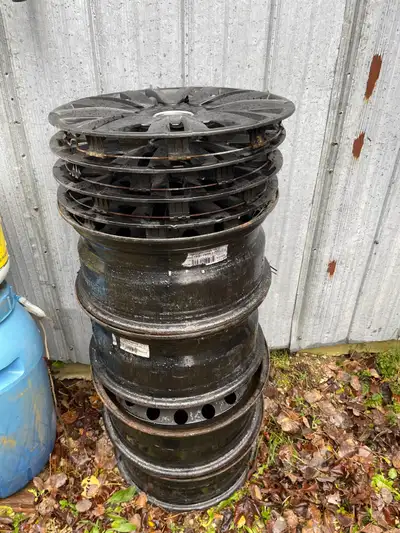 6 bolt , new valve stems with no tpms sensors , price is for 4 rims & 4 wheel covers , text or email...