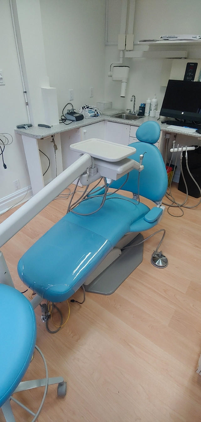 Dental Chair Reupholstery  in Other in Vancouver - Image 4