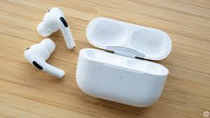 Apple AirPods Pro (1st Gen) In-Ear Noise Cancelling True Wireles in Headphones in Edmonton - Image 2