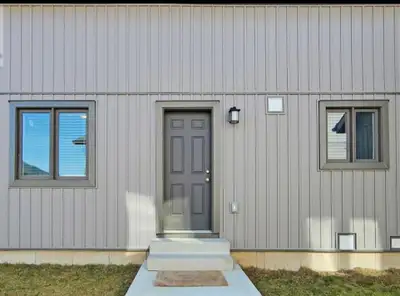 ROOM FOR RENT IN THOROLD / NIAGARA FALLS