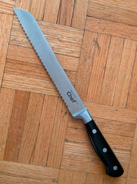 Master Chef 8" Serrated Blade Knife