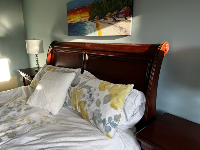 4 piece king bedroom suite in Beds & Mattresses in Calgary - Image 4