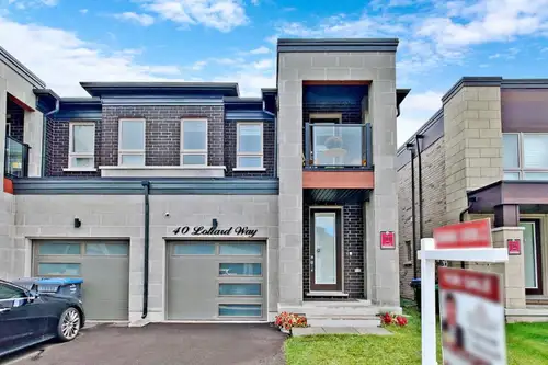 Furnished Private room available for Rent in a Contemporary Semi-detached private house. - 2nd floor...