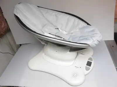 4Moms Mamaroo baby rocker, excellent clean working shape!, View more