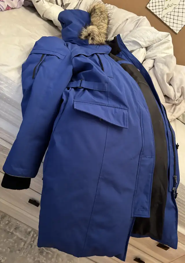 Women’s Jacket  in Women's - Tops & Outerwear in Ottawa - Image 3