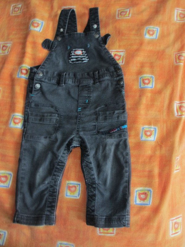 Salopette en denim Nano (pour enfants 12 mois) (C187) dans Vêtements - 9 à 12 mois  à Ville de Montréal - Image 3