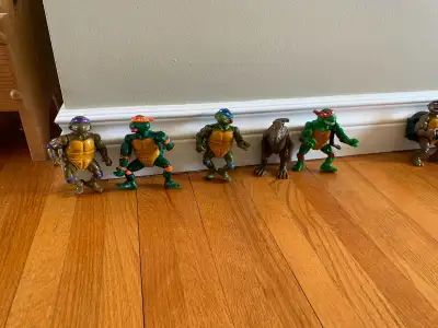 Original 1988-89 Splinter, Michelangelo (spinning hand), Donatello, Leonardo and Raphael. $60 (pic#1...
