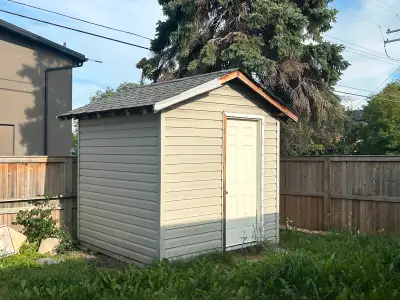 Newly built, good condition.