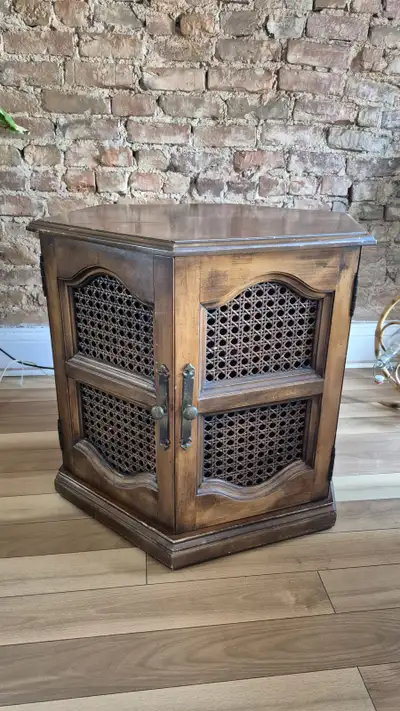 Meuble hexagonale vintage, View more