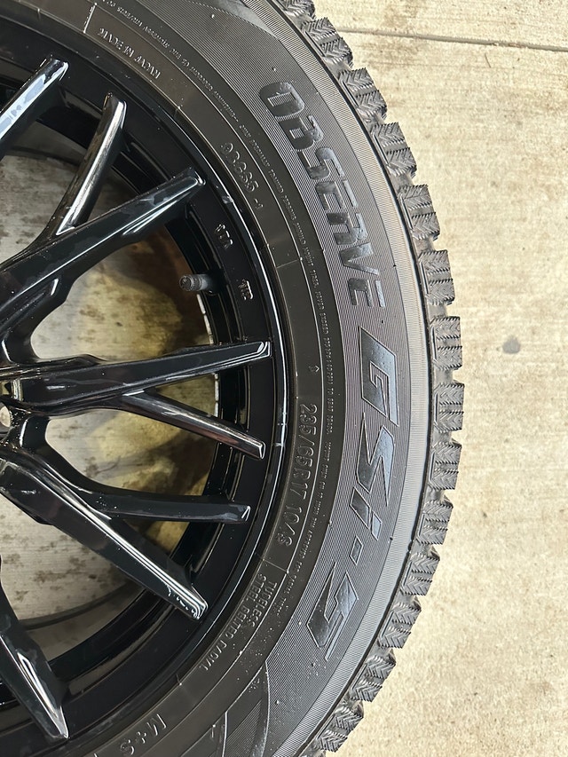 Toyo GSi 5 winter tires with alloy wheels Tires & Rims Ottawa Kijiji