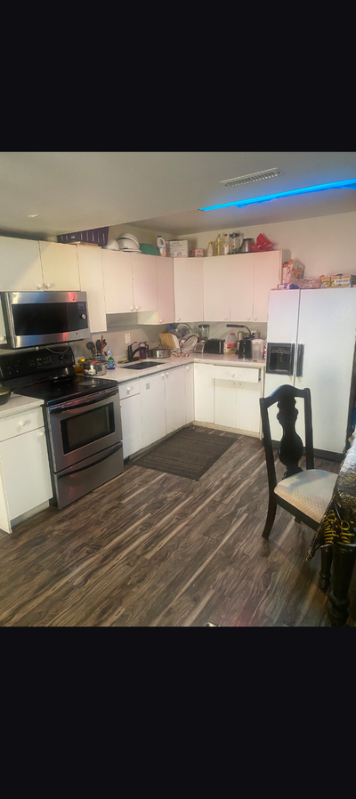 Room for Rent – Shared Accommodation One room available in a 3‑bedroom basement suite. Includes inte...