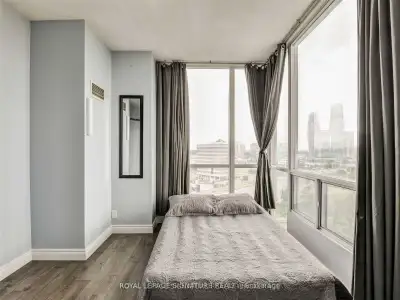 Room Available in Mississauga downtown