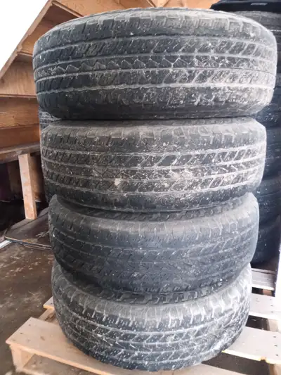 IF YOU ARE READING THIS I STILL HAVE THEM! I am selling a set of 4 245/70r17 tires that are in good...