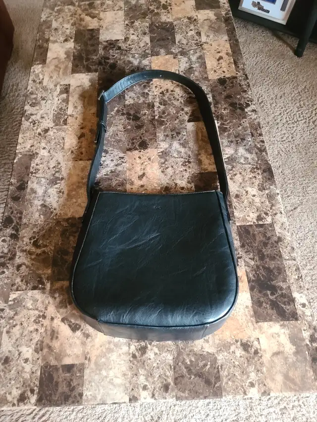  LEATHER HANDBAGS/PURSES63735876653699124