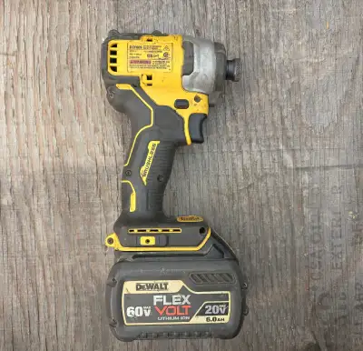Dewalt 1/4" impact driver w/ 6ah battery , View more