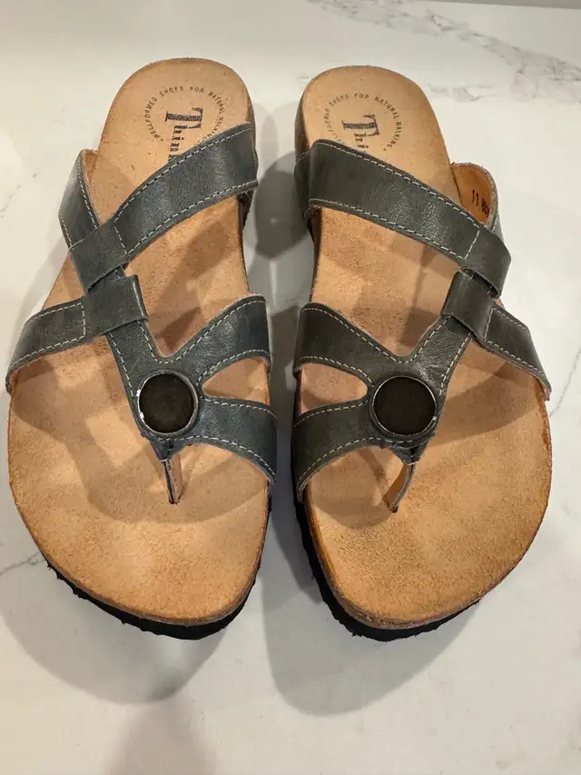 NEW in box- Think! Leather Thong Sandals -Made in Europe- sz 7.5 in Women's - Shoes in Ottawa - Image 5
