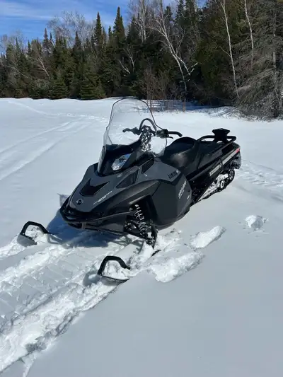 2018 Expiditon Special edition Eco,regular,sport mode 1200cc engine Includes 2 up seat 20” wide trac...
