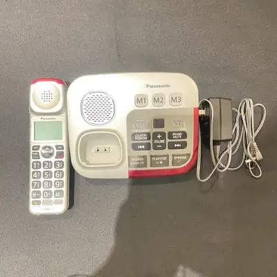 Panasonic 1 Handest Amplified Cordless Phone with Slow Talk, 50dB Volume Boost, 112dB Lound Visual R...