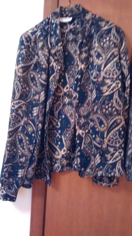 Women's Clothing  in Women's - Tops & Outerwear in St. Catharines - Image 4