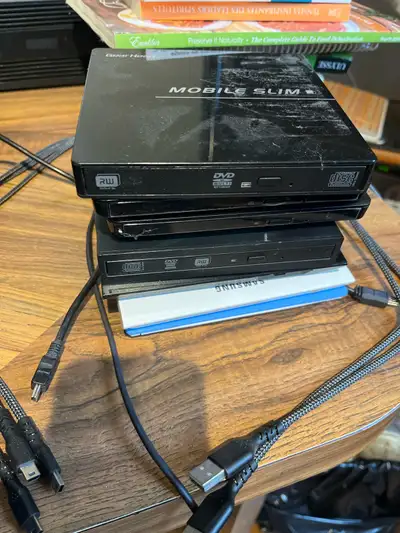 7 x Lecteurs optique externes USB CD DVD reader writer, View more