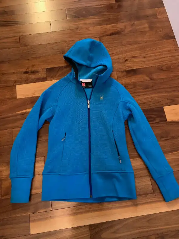 Women's Spyder Fleece Jacket - size medium in Women's - Tops & Outerwear in Edmonton - Image 2