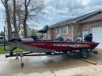 2019 Bass Tracker Pro Team 190 Fishing Boat-Excellent condition!
