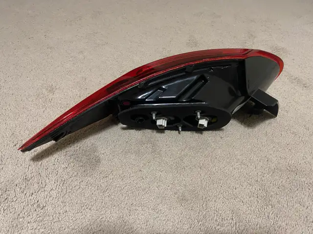 tail light Mazda CX-5 in Auto Body Parts in London - Image 4