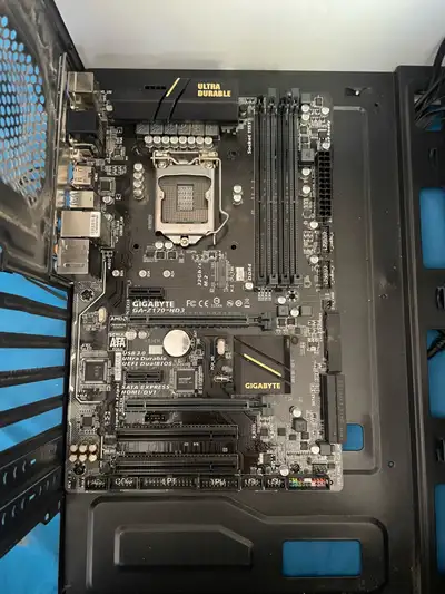 Gigabyte GA-Z170-HD3 and 520w power supply, View more