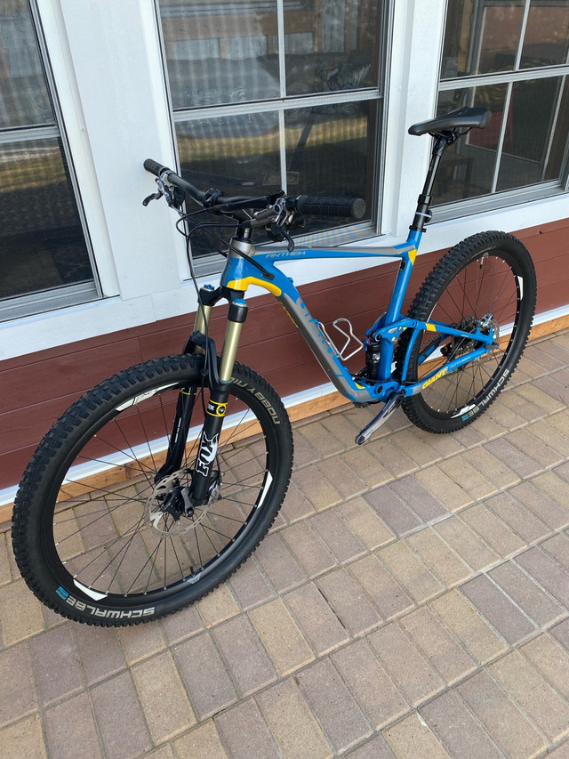 2015 Giant Anthem SX, size L in Mountain in North Bay