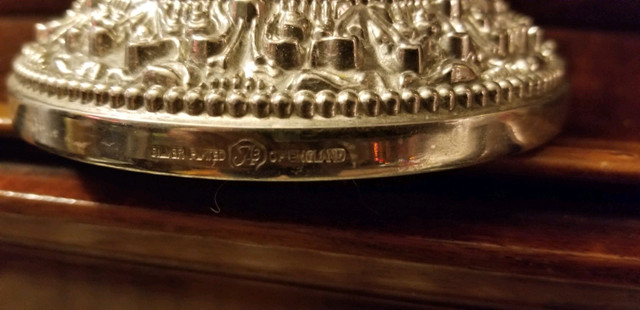 Antique Silver plated three head  candelabra in Kitchen & Dining Wares in Markham / York Region - Image 2