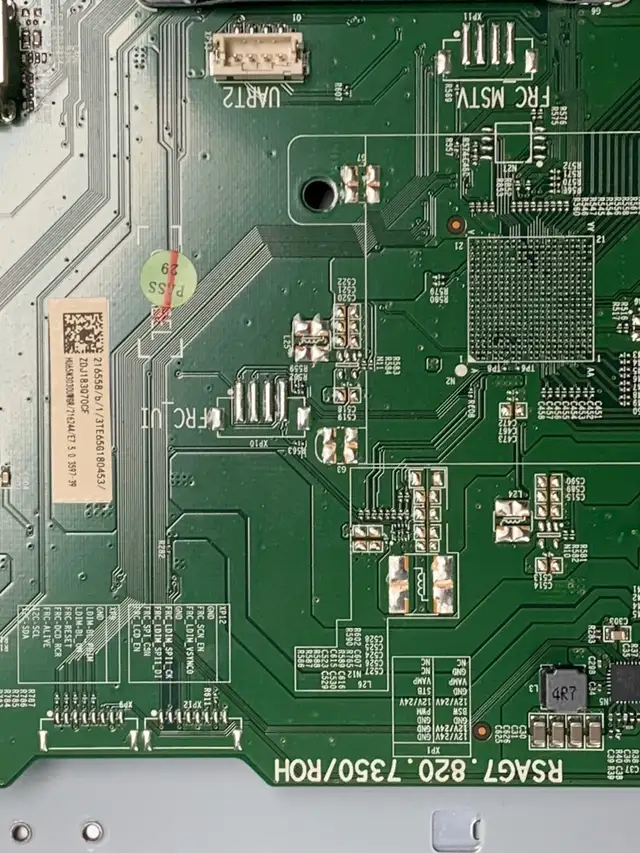 Hisense 65R6107 65” TV in TVs in West Island - Image 5