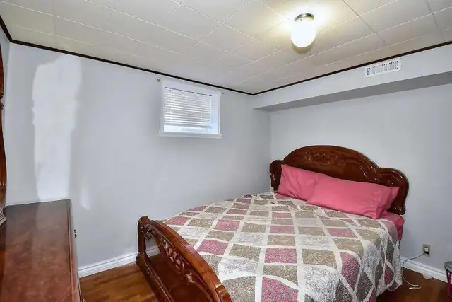 3 bedroom basement with separate entrance in Long Term Rentals in Oshawa / Durham Region - Image 5