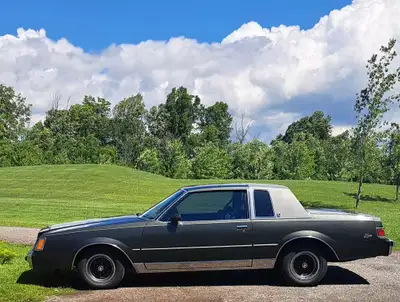 This is a beauty, all original, 80,000 km only , never winter driven, new paint job on it, electric...
