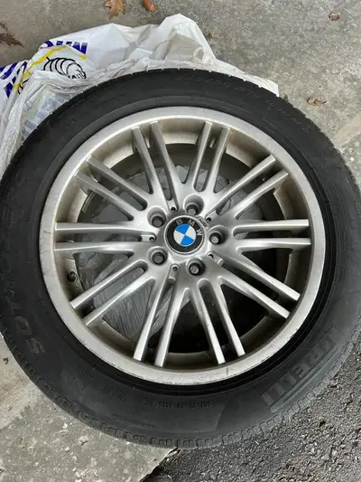 Used only for one season. Sold my BMW X3 and left it in Storage. Lots of tread left, as you can see...