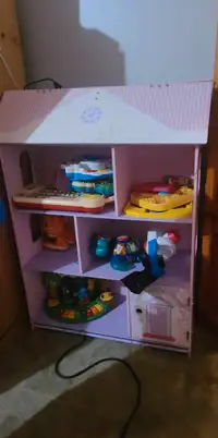 Doll House Shelf