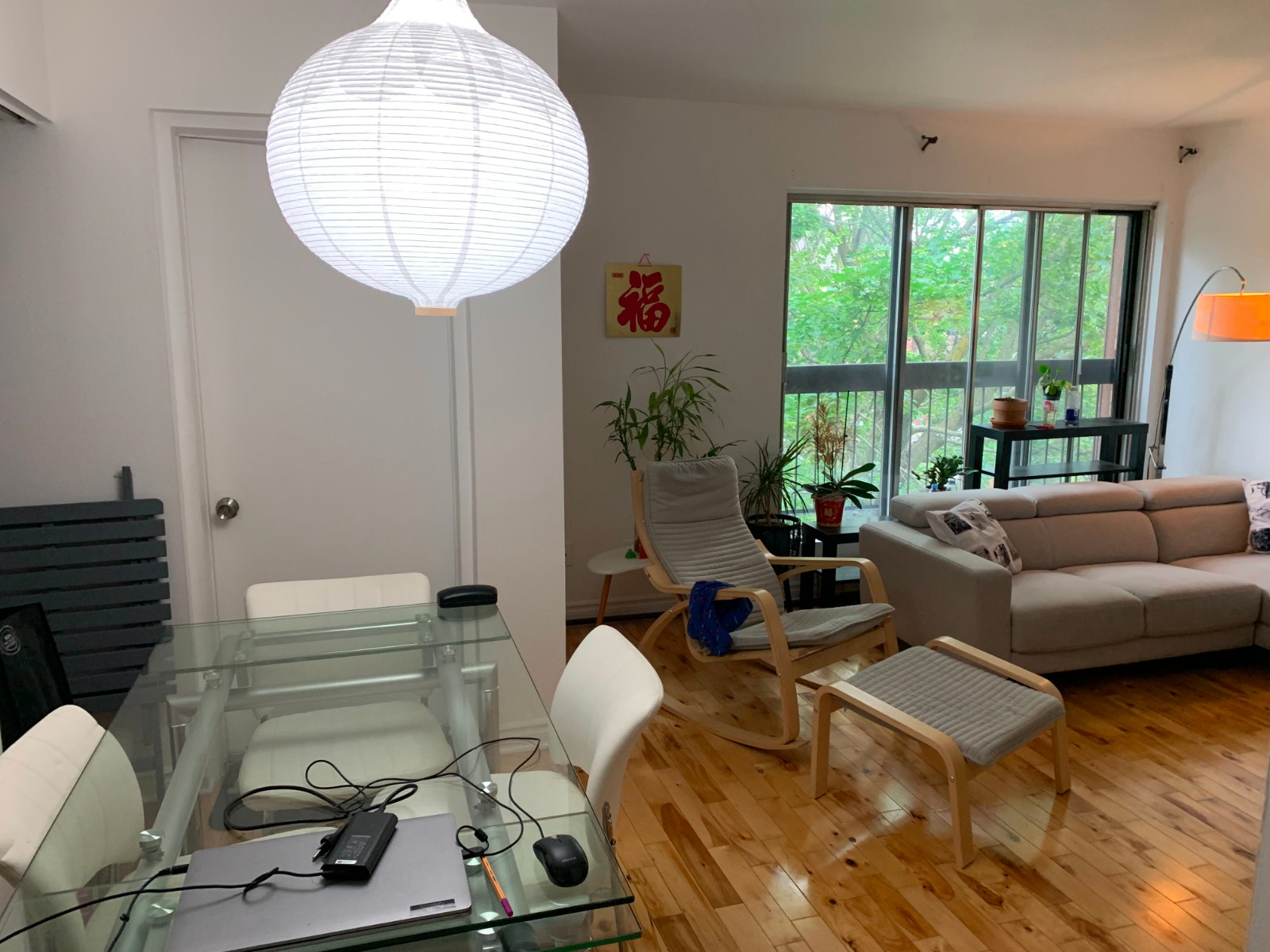 4 1/2 à louer dans Ahuntsic 1274$ / mois — photo 2