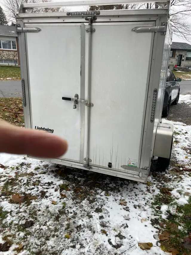 remorque en aluminium 6 x 10 +2 (V nose) in Cargo & Utility Trailers in West Island - Image 4