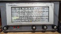 The Hallicrafters Co. Model s-38D vintage radio 